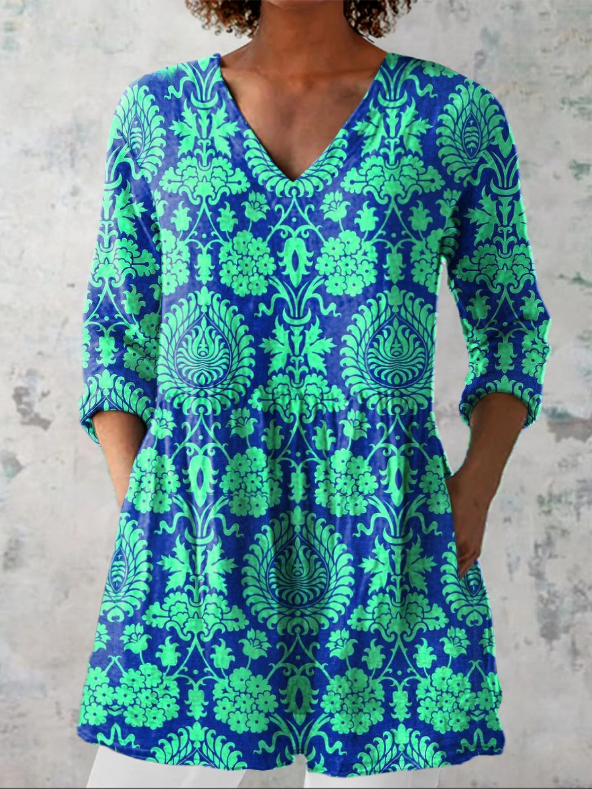 Beatrix | Lange V-Ausschnitt Bluse
