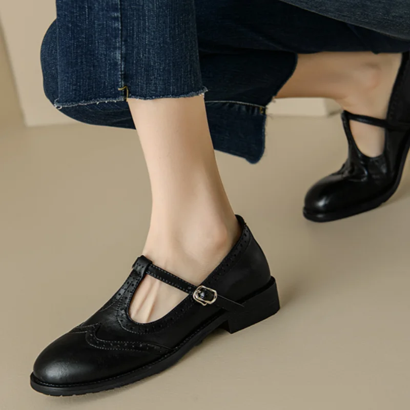 Miranda – elegante Damenschuhe mit T-Riemen