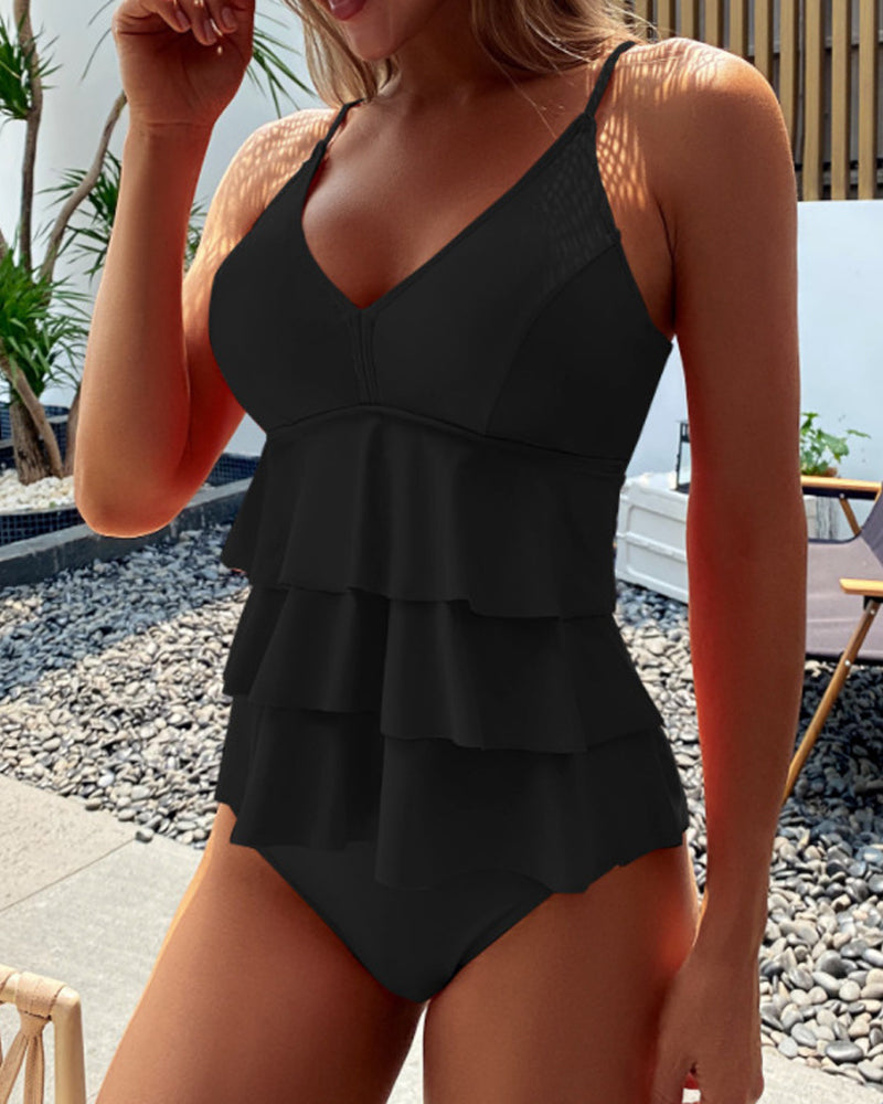 Lia – Solid-Color Swimsuit with Elegant Ruffles