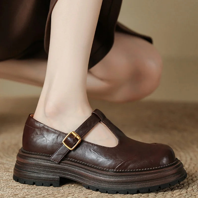 Fleur – T-bar shoes with vintage charm